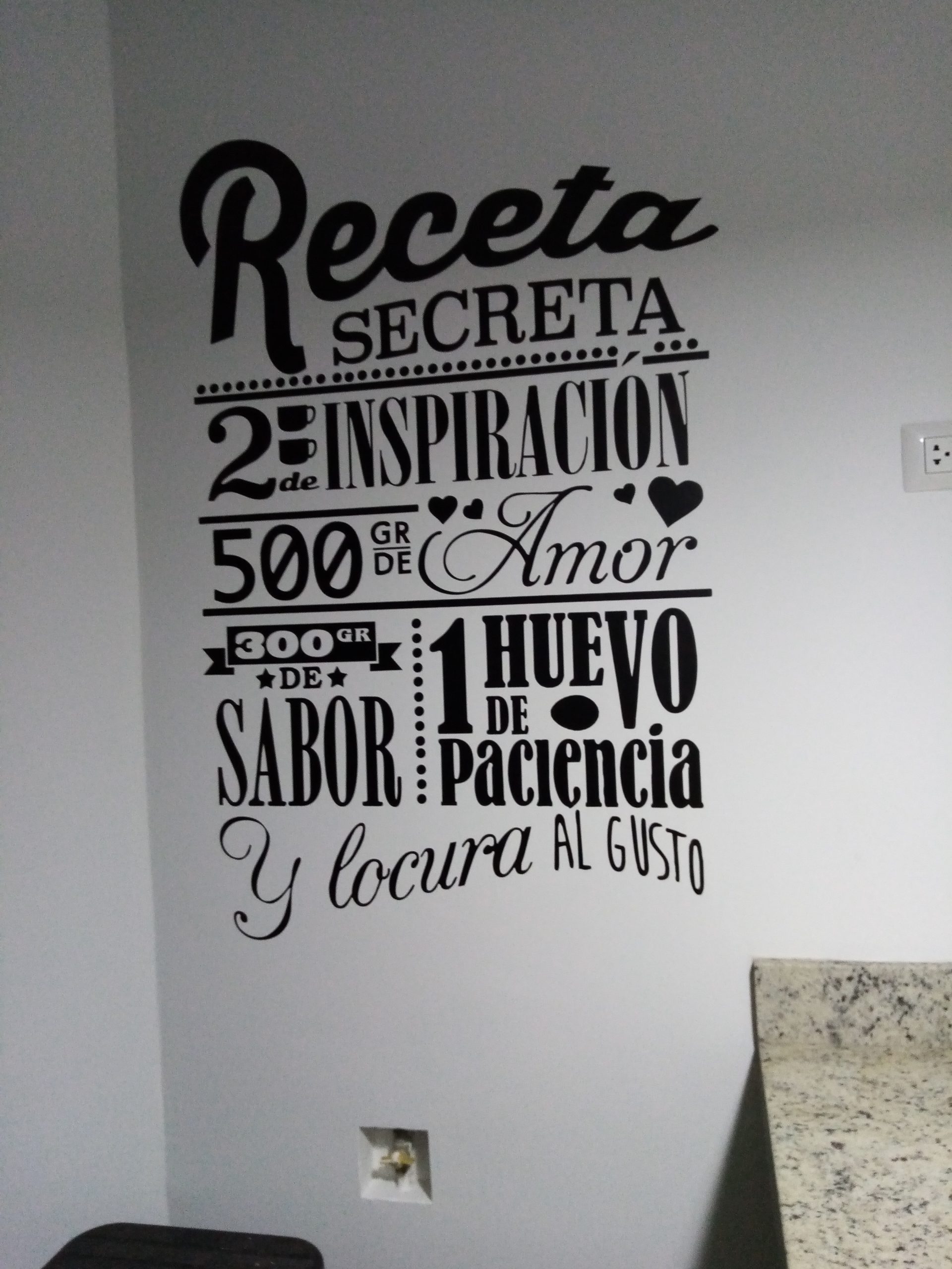Vinilo decorativo frases lavabo - Rotula2 Empresa de rotulación y marketing  en Madrid